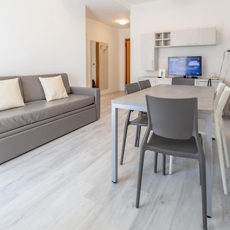 Residence Hotel Angeli Rimini Eksteriør billede