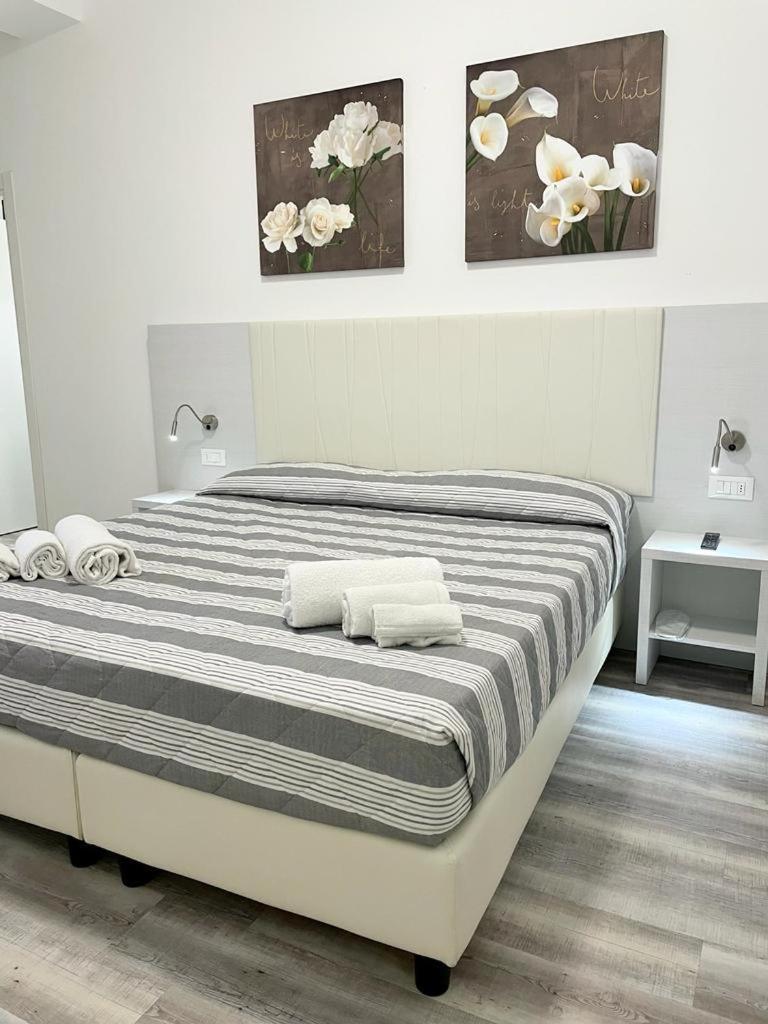 Residence Hotel Angeli Rimini Eksteriør billede